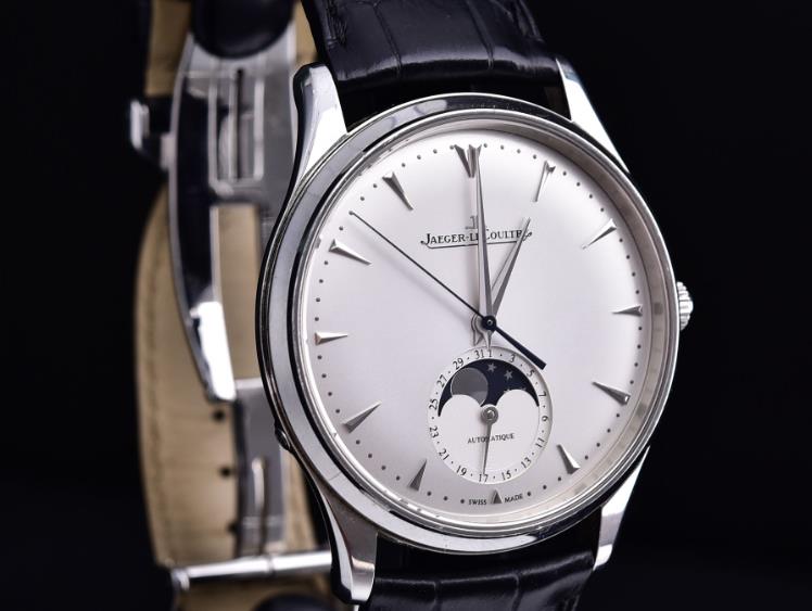 守护时光的密匙：预防积家手表表冠老化的艺术